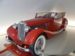 Lezen is leuk – Mercedes-Benz 320A - Auto Motor Klassiek