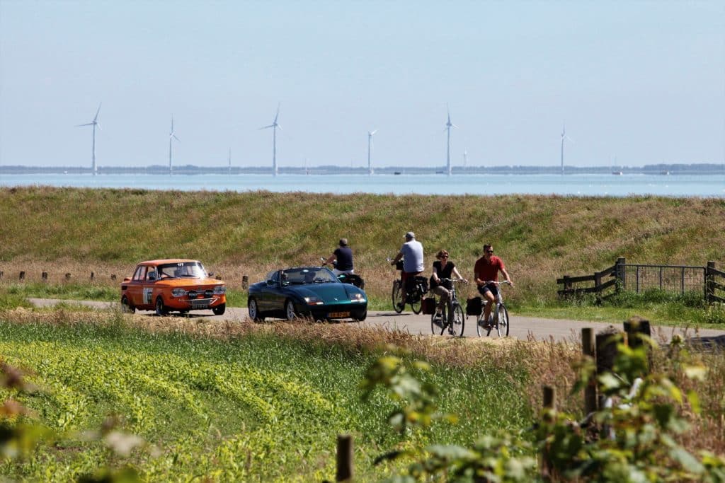 RRR MFA Sexbierum rally. Genieten van een heerlijke koers in Fryslân - Auto Motor Klassiek