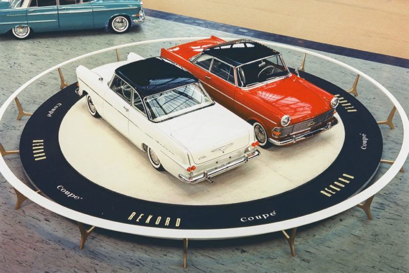 1961 IAA Frankfurt introcuctie van de P2 Coupe