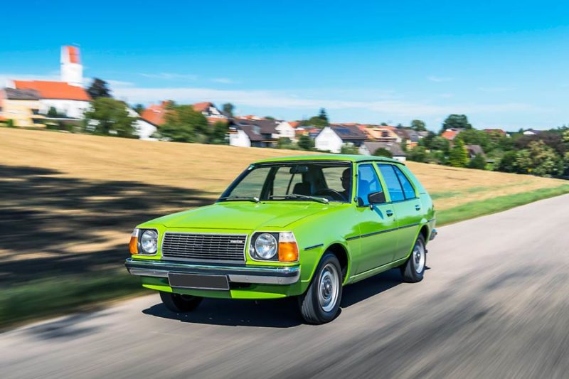 Mazda323 1979 Action 23 highres