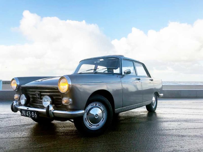 Peugeot 404 (1963) van Joost. Een gekoesterd bezit.