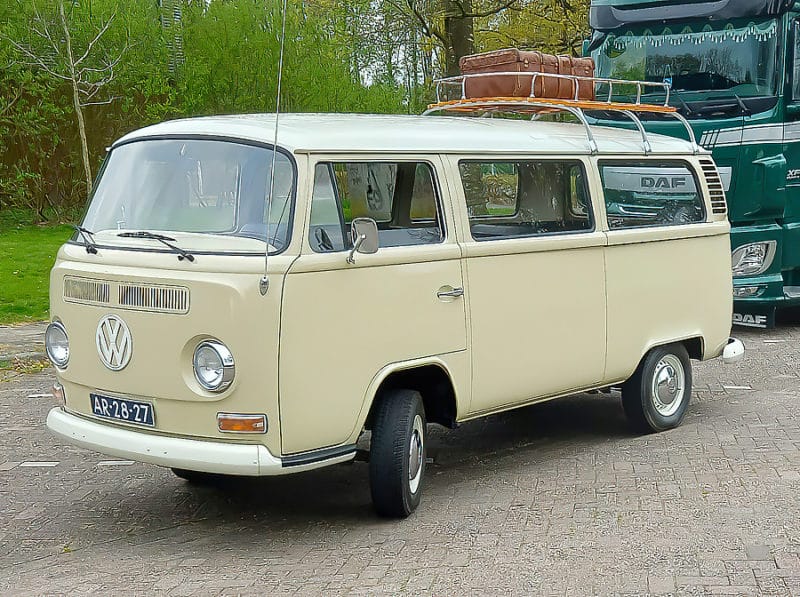 Volkswagen T2 Kleinbus (1972) van Frits. Praktisch en doelmatig.