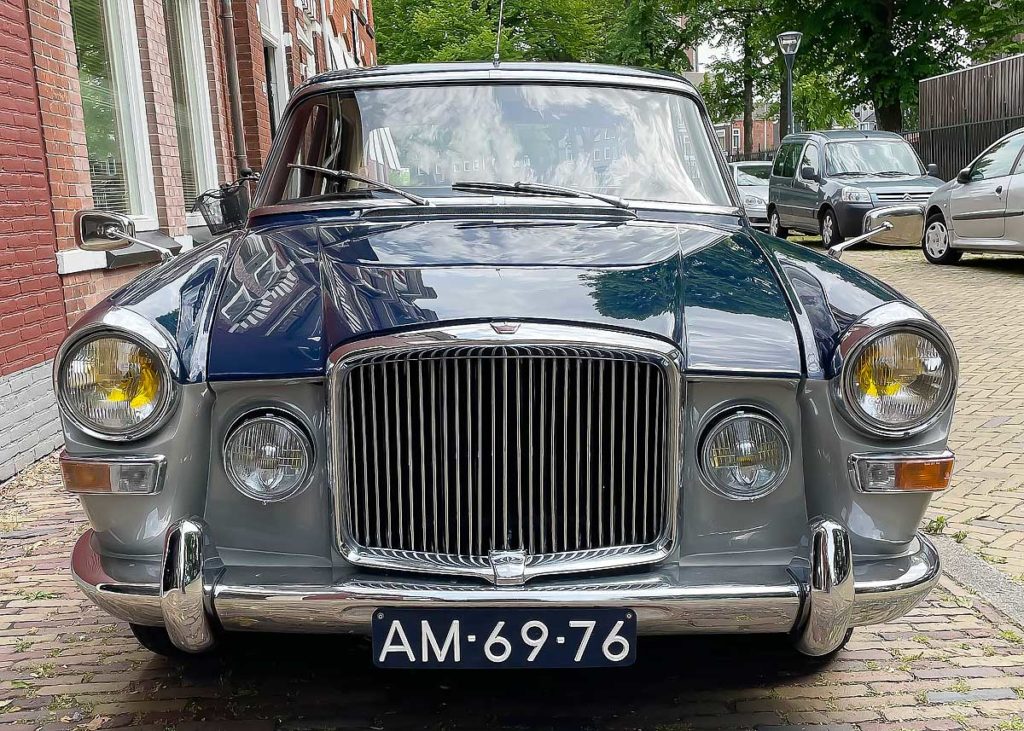 Vanden Plas Princess 4 Litre R uit&nbsp;1965. Op-en-top Brits voor Sytze.&nbsp;