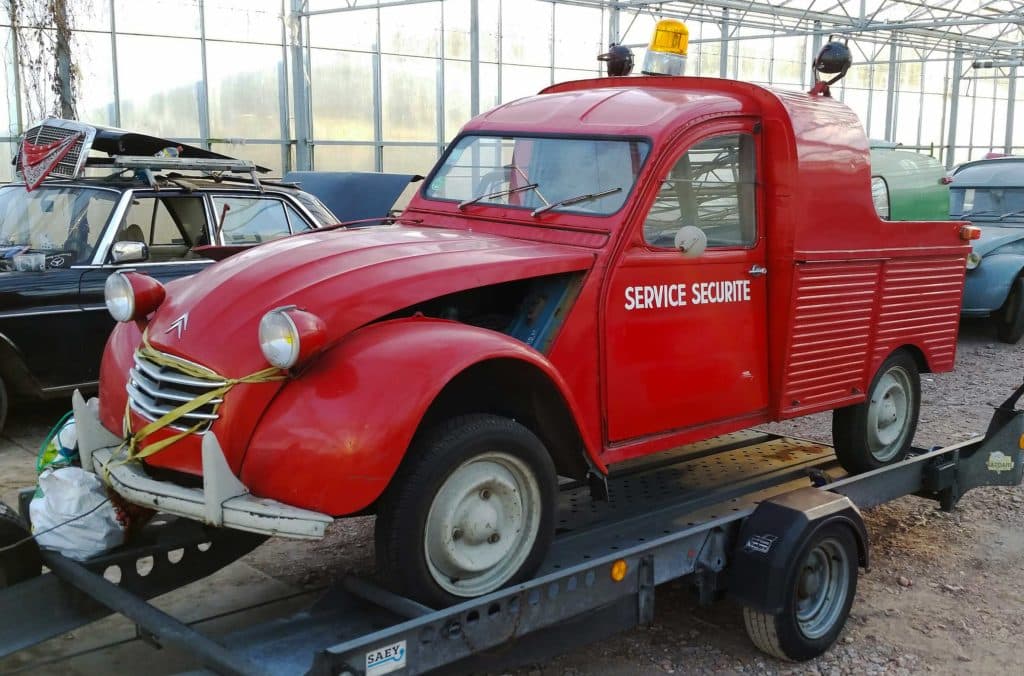 Citroën 2CV Service Sécurité uit 1966 van Duco. Een Frans meesterstukje. 