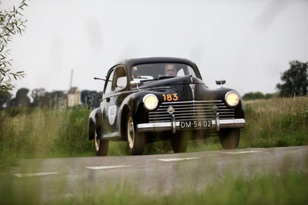 Peugeot 203. De eerste naoorlogse auto uit Sochaux wordt 75 jaar
