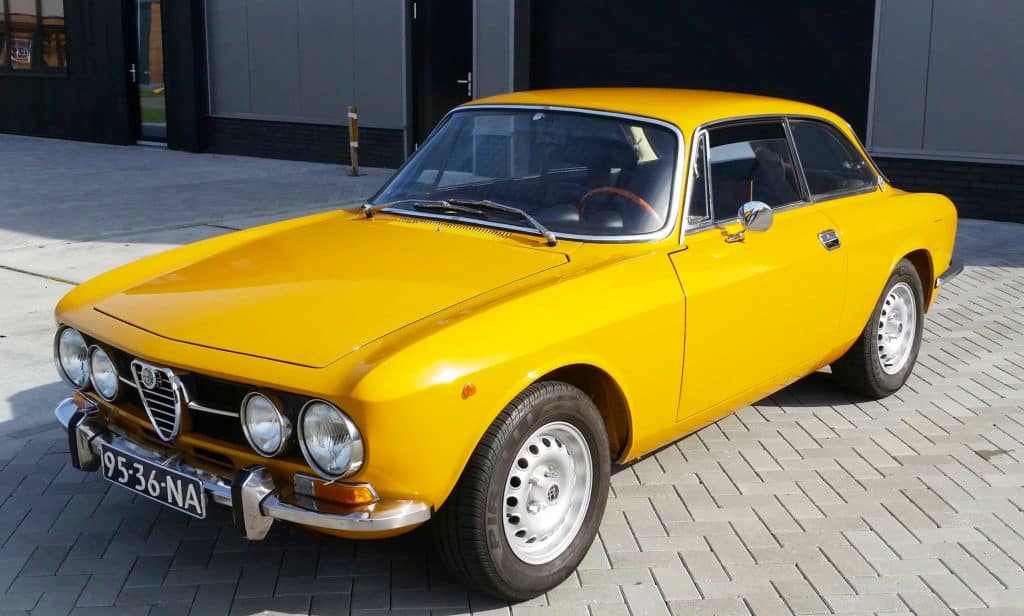 Alfa Romeo 1750 GTV "Bertone" (1970) - Overweldigende schoonheid voor Marten.