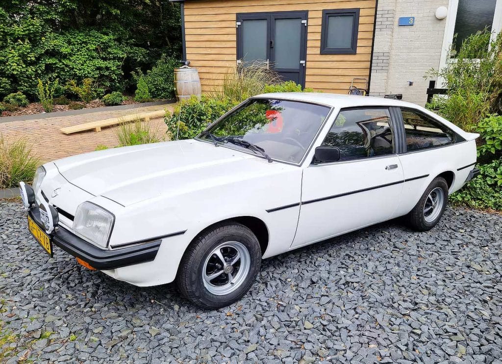 Opel manta cc (combi coupé) uit 1980 – 'grosse fahrfreude' voor jaap. 