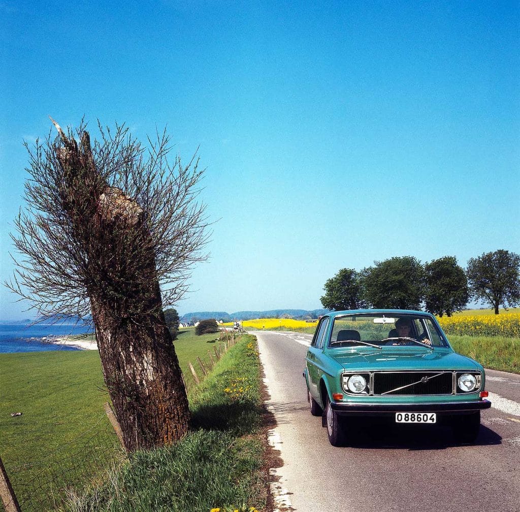 Volvo 140-serie. tijdloos ontwerp en pionier in veiligheid