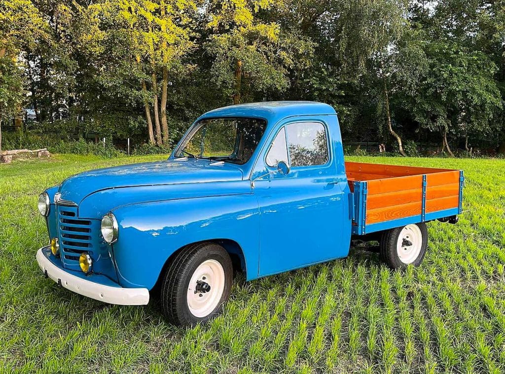 Renault colorale pickup. een zeer apart en bijzonder model voor bart.