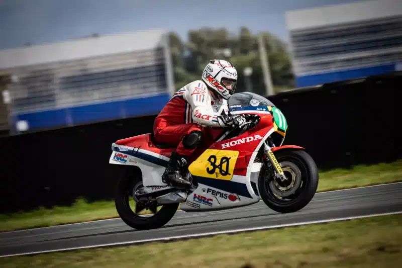 Tabac classic gp assen. zonovergoten terugkeer naar een sportief verleden