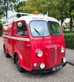 Peugeot d4b fourgonette tôlée (1964). vrijetijdsmobiel voor joost.