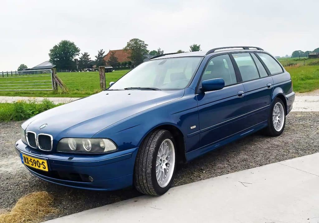 Bmw 5 serie (e39) 2,2 l 520 touring (2004). waardering en vertrouwdheid.