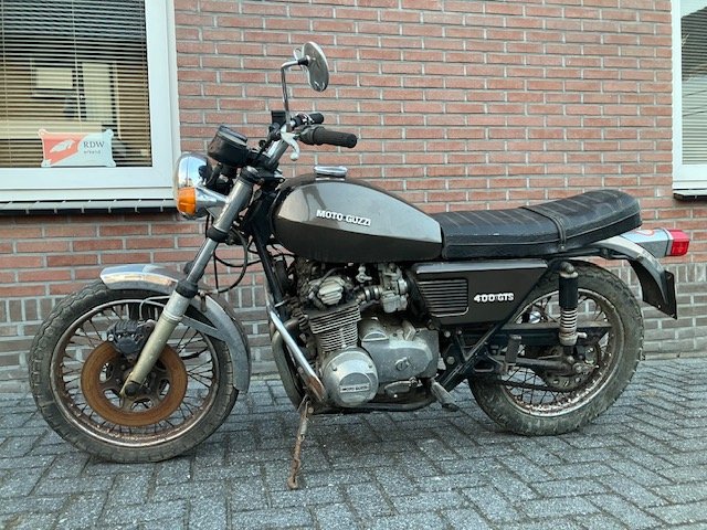 Een soort incest: moto guzzi 400 gts