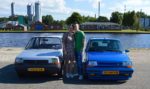 Justin en Nienke met hun Renaults