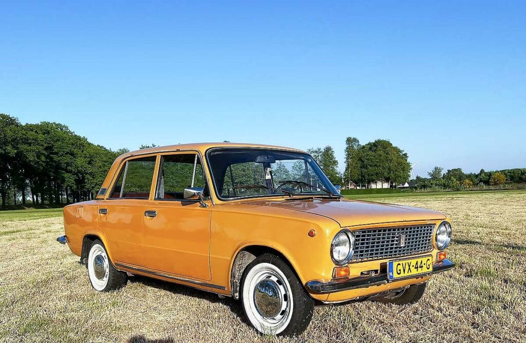 LADA 1200 S (1985) – “fun-car” voor Geart en Aram