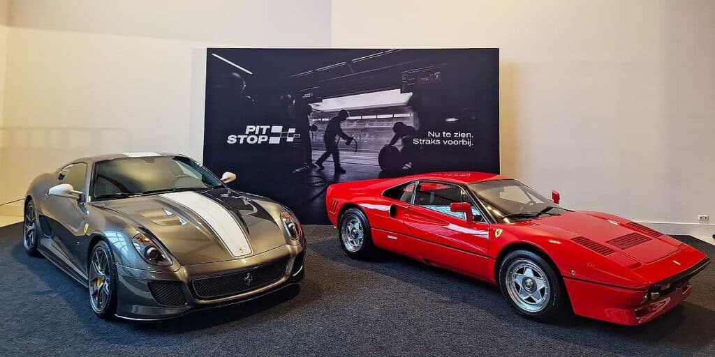 Twee GTO’s in één zaal — Ferrari’s zeldzame Gran Turismo’s in het Louwman Museum