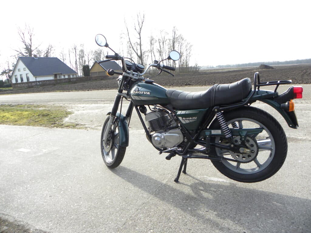 Cagiva Ala Verde 250 tweetakt, Italiaanse naked bike