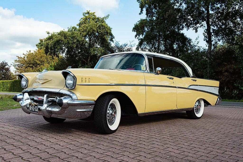 De 1957’er Bel Air. Groot, glanzend en genadeloos charmant